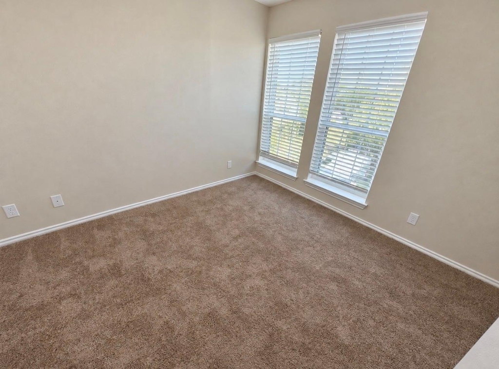 4067 Beltway Drive - Photo 14