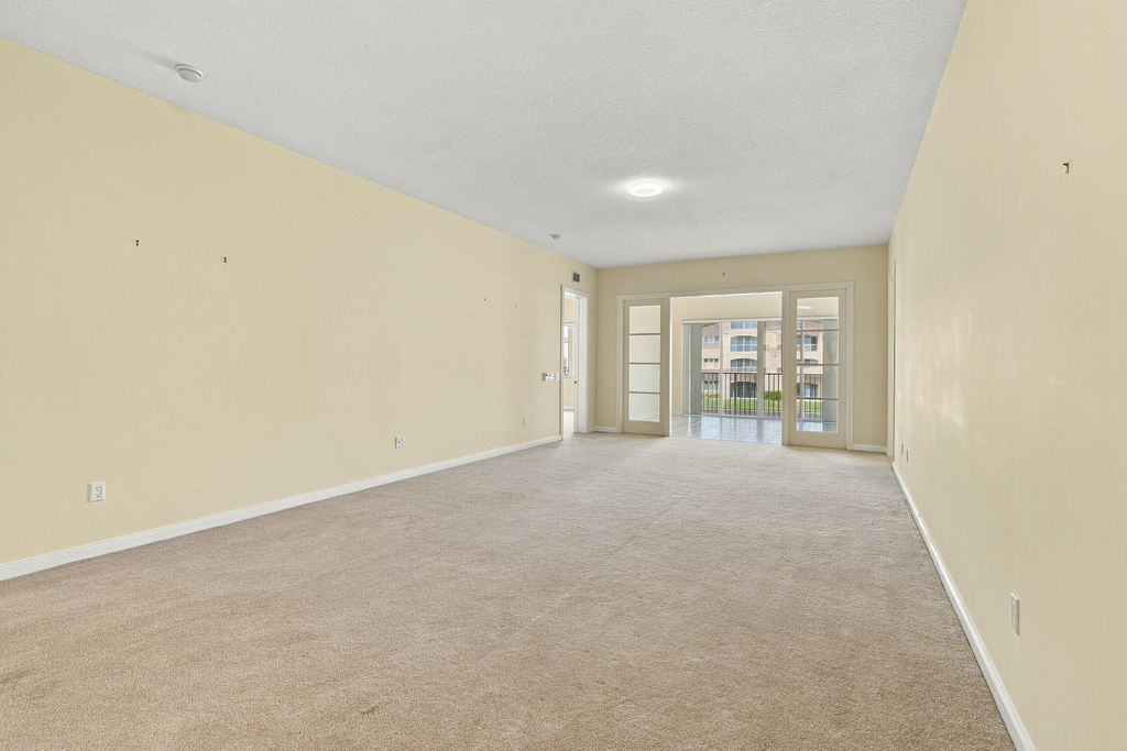 19 Harbour Isle Drive W - Photo 11
