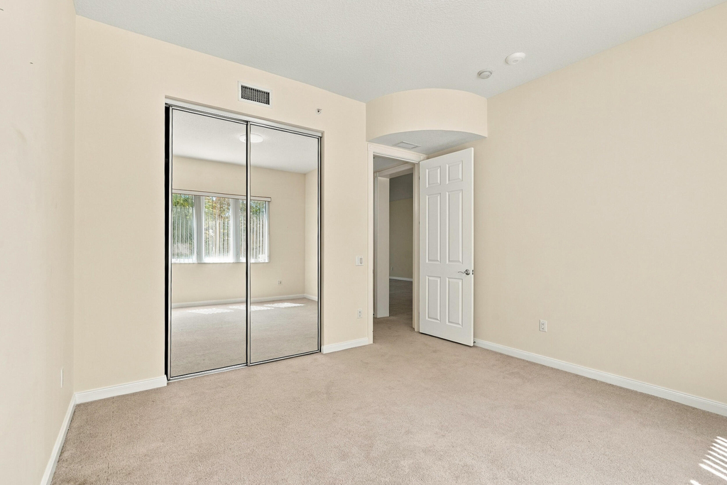 19 Harbour Isle Drive W - Photo 23