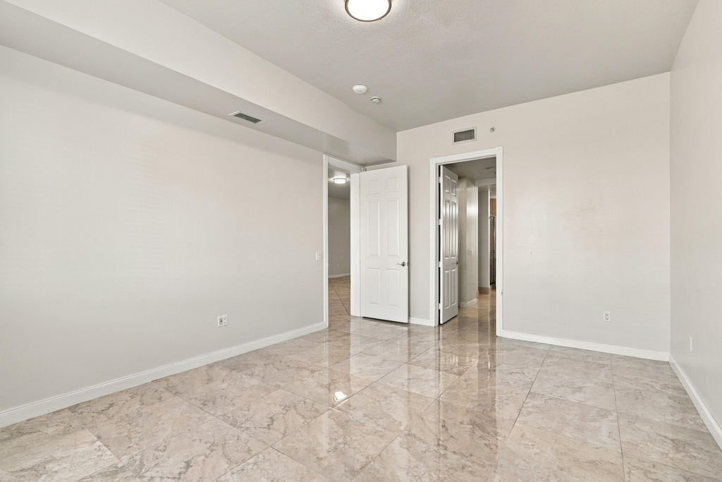 19 Harbour Isle Drive W - Photo 19