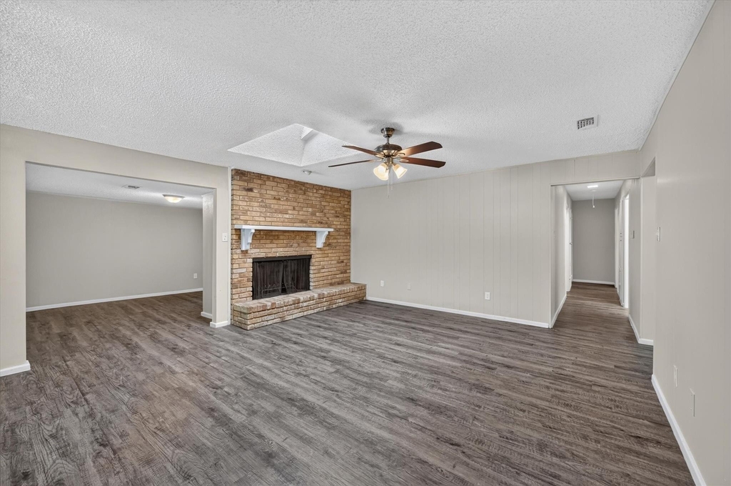 6401 Winn Street - Photo 3