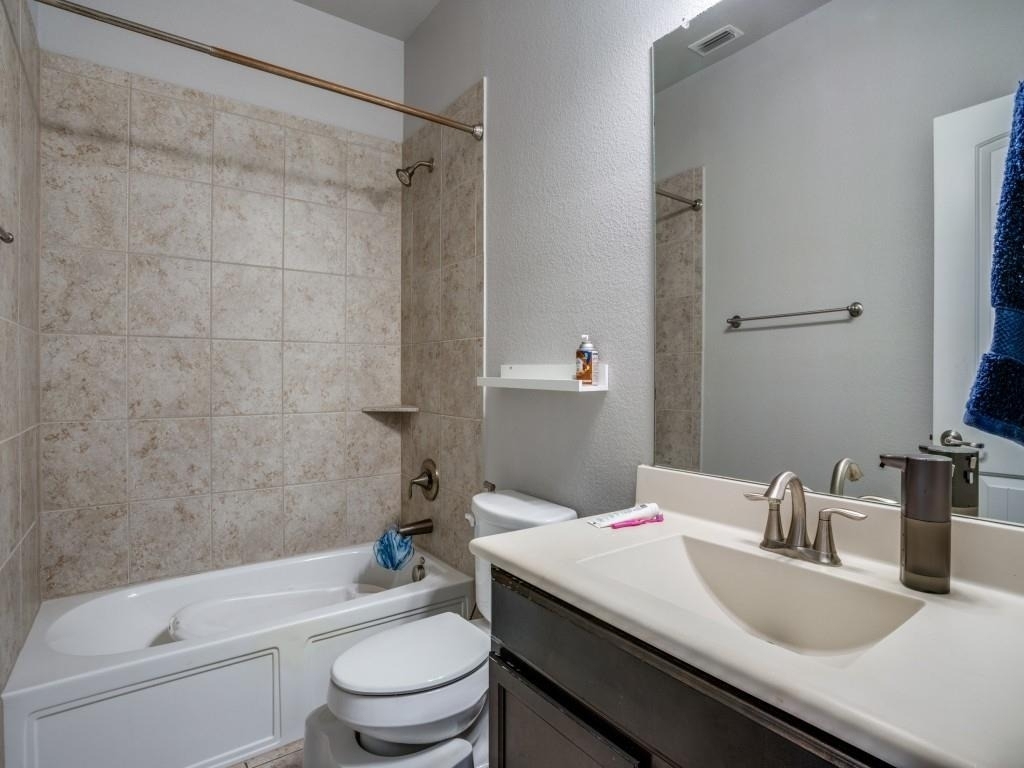 11721 Champion Creek Drive - Photo 13