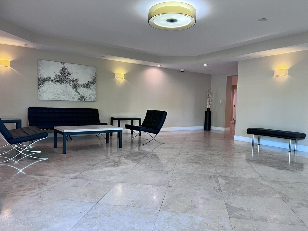 50 Sw 3rd Avenue - Photo 13