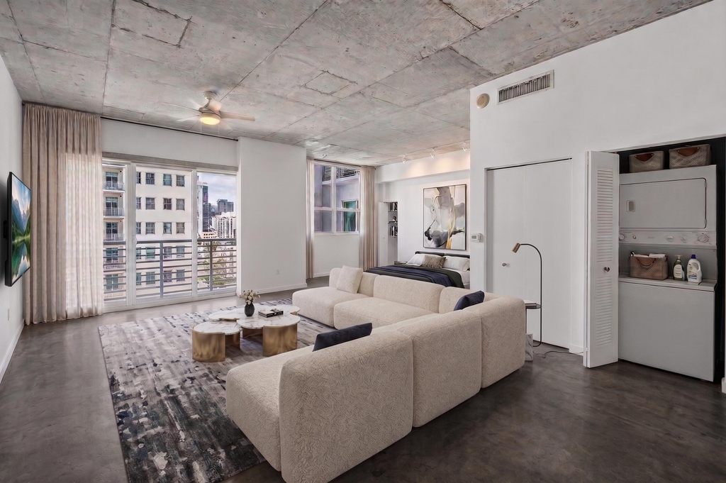 133 Ne 2nd Avenue - Photo 5