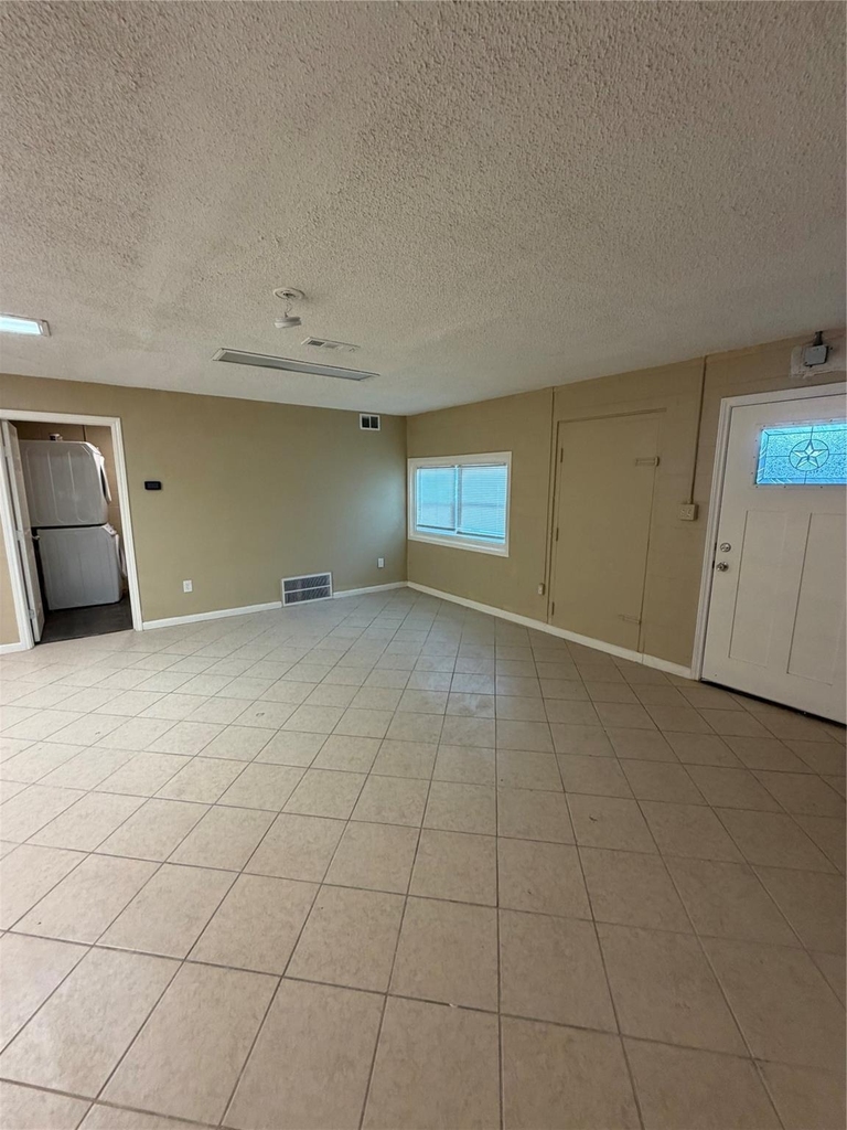 3727 Jackson Street - Photo 2
