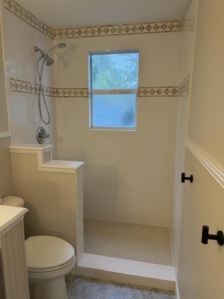 176 E 24th Street - Photo 11