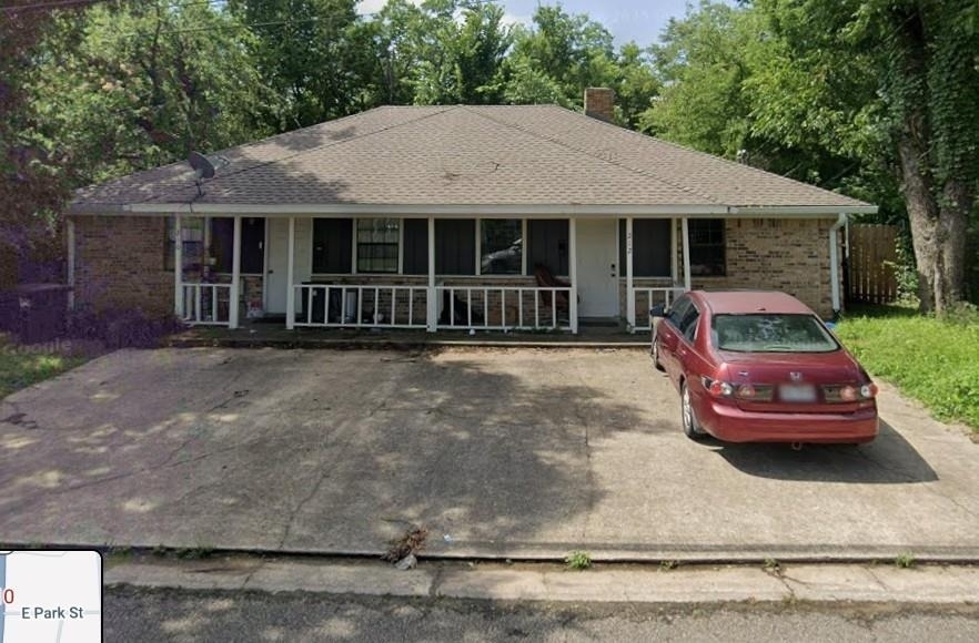 210 Park Street W - Photo 0