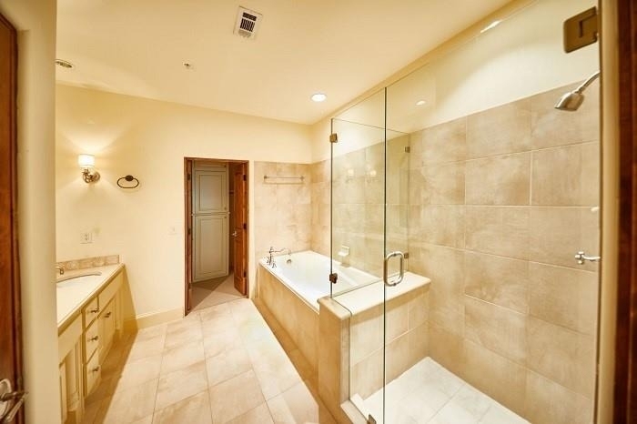 2510 N Henderson - Photo 4