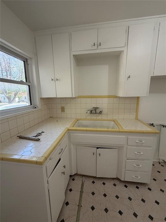 511 E Harmon Drive - Photo 11