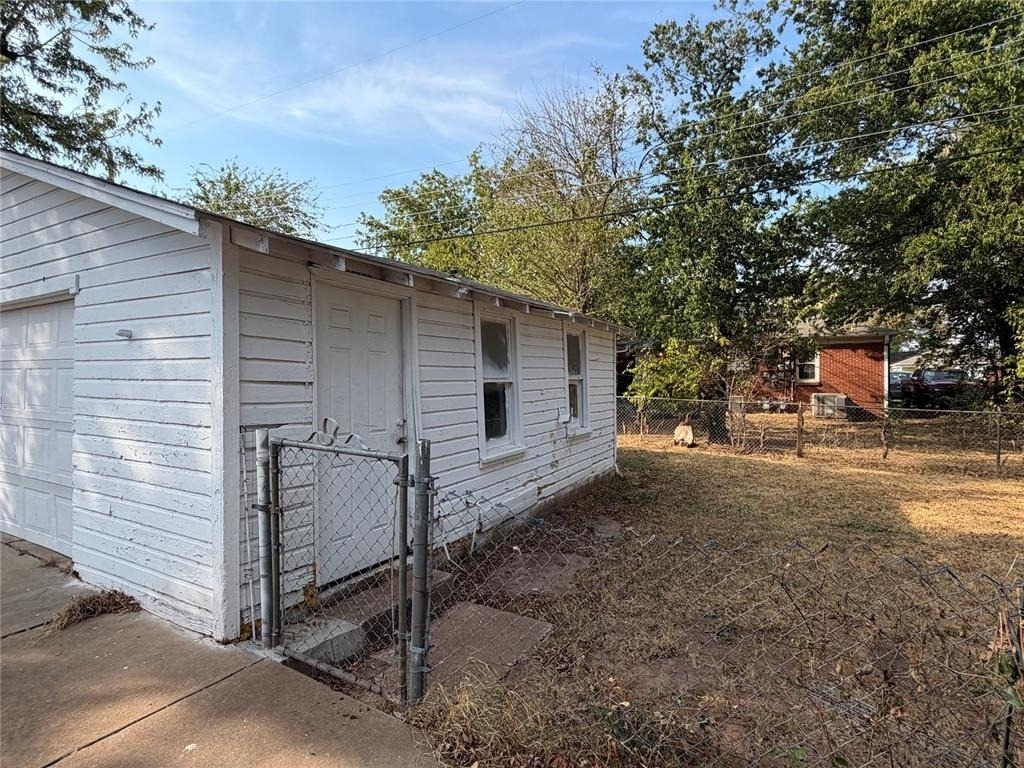 511 E Harmon Drive - Photo 33