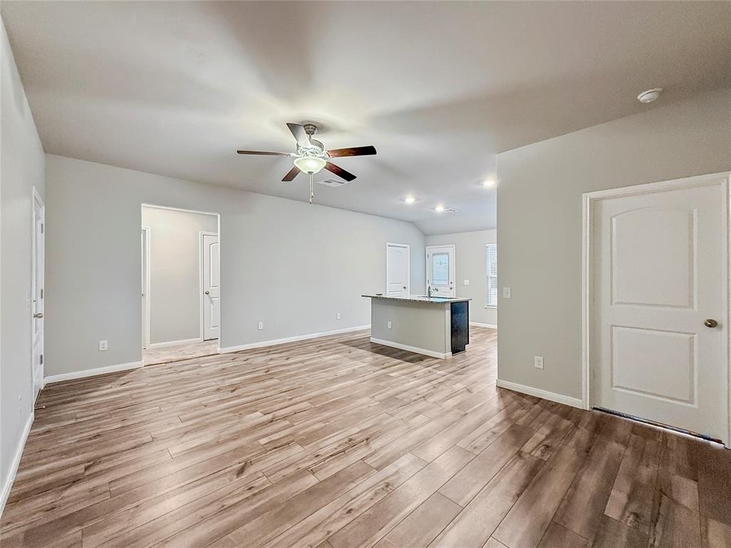 1609 Vermilion Lane - Photo 3