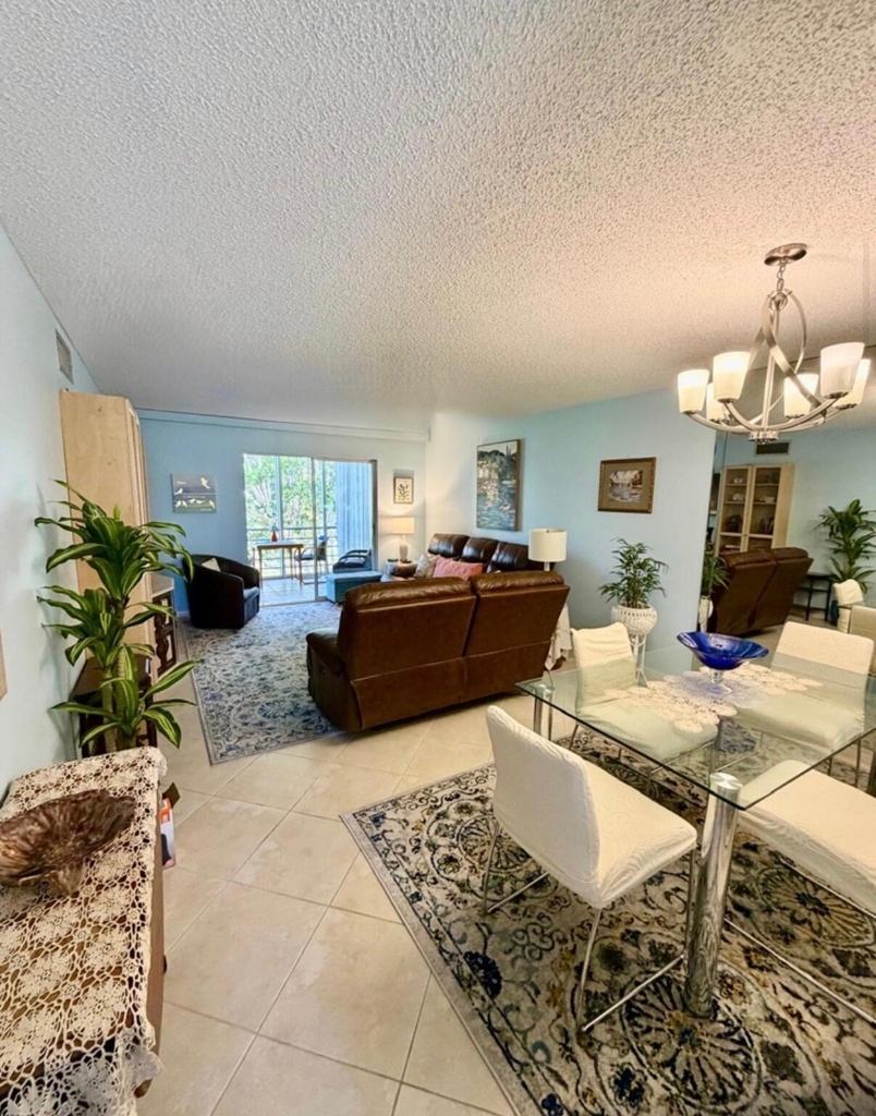 300 Ne 26th Avenue - Photo 0