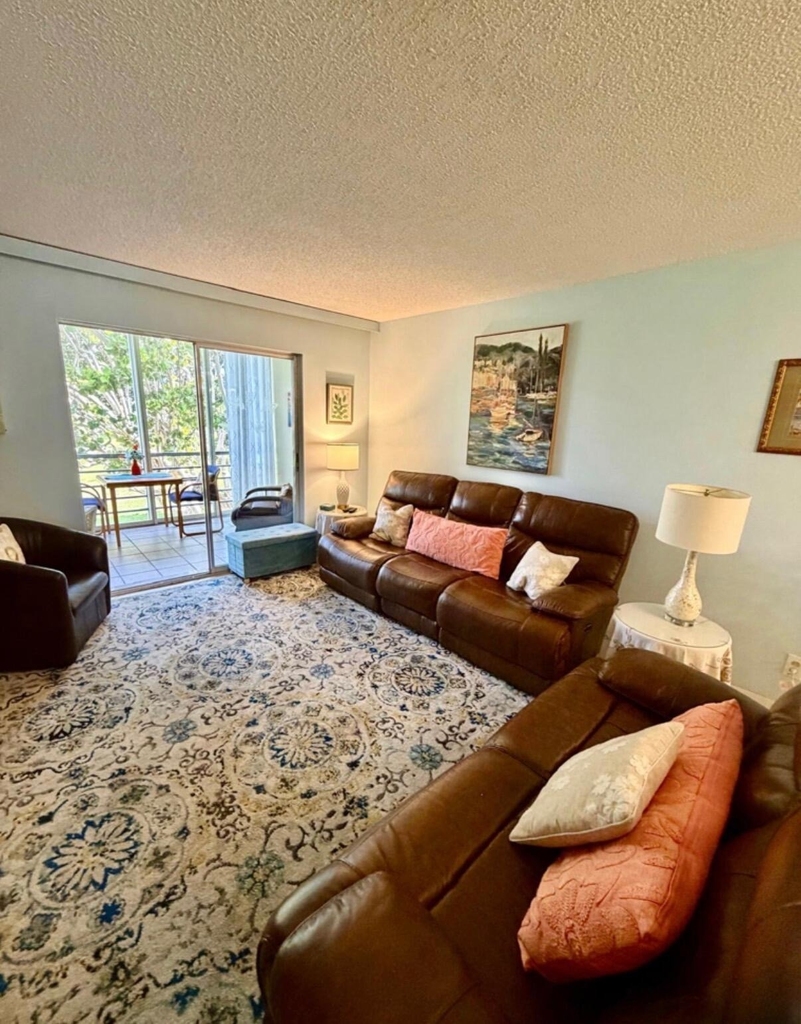 300 Ne 26th Avenue - Photo 5