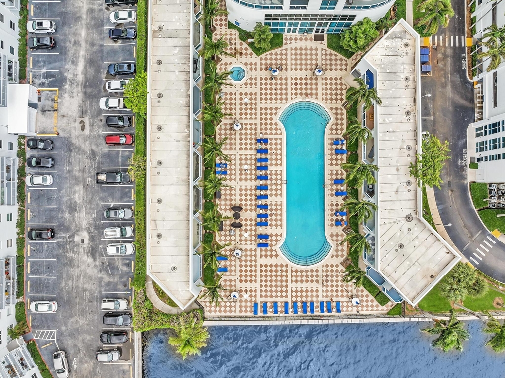 1945 S Ocean Drive - Photo 21