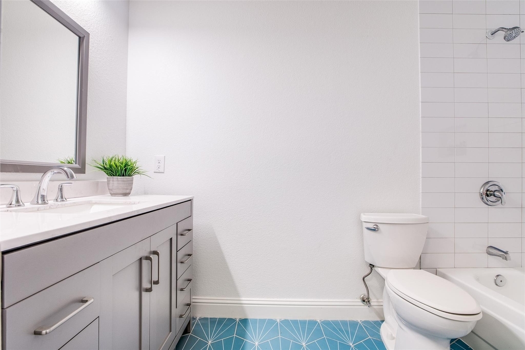 8341 Edgewater Drive - Photo 19