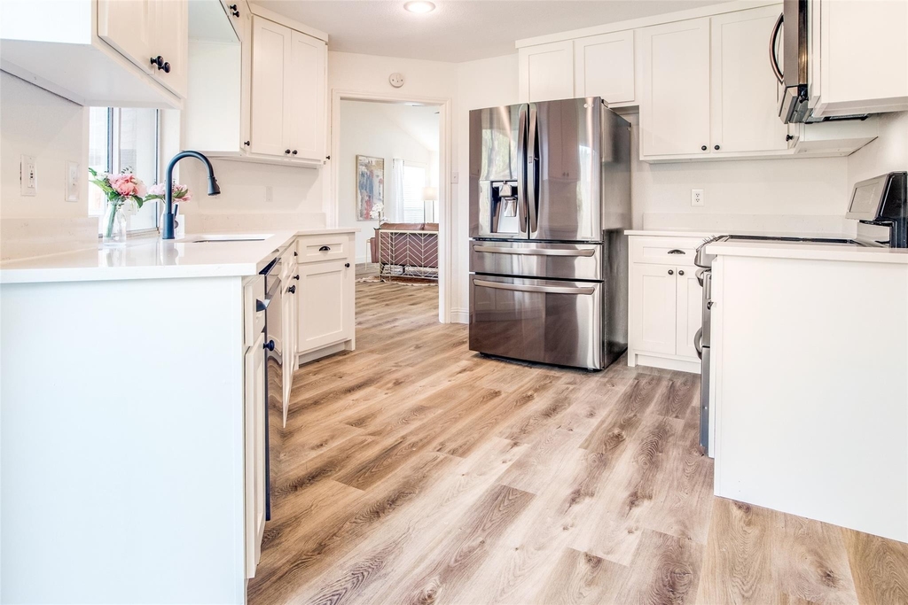 8341 Edgewater Drive - Photo 8
