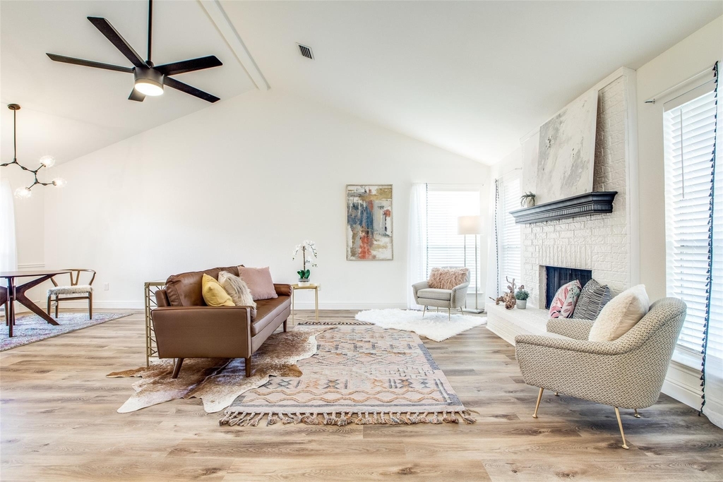 8341 Edgewater Drive - Photo 4