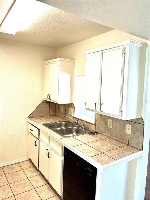 1901 E Lindsey Street - Photo 4