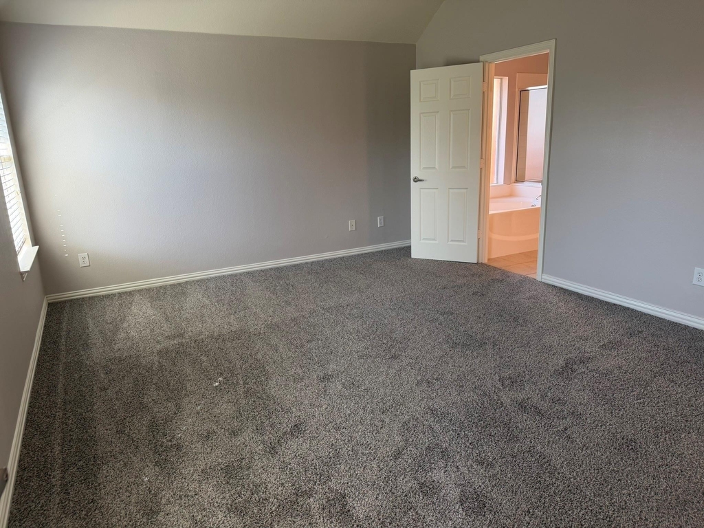 8101 Juliette Drive - Photo 11