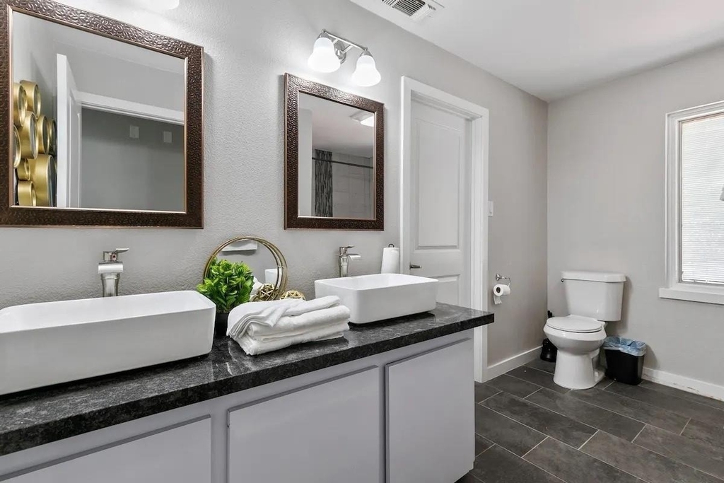 2030 Klondike Street - Photo 11