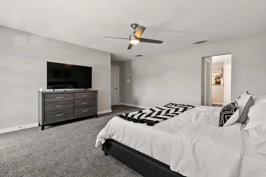 2030 Klondike Street - Photo 6