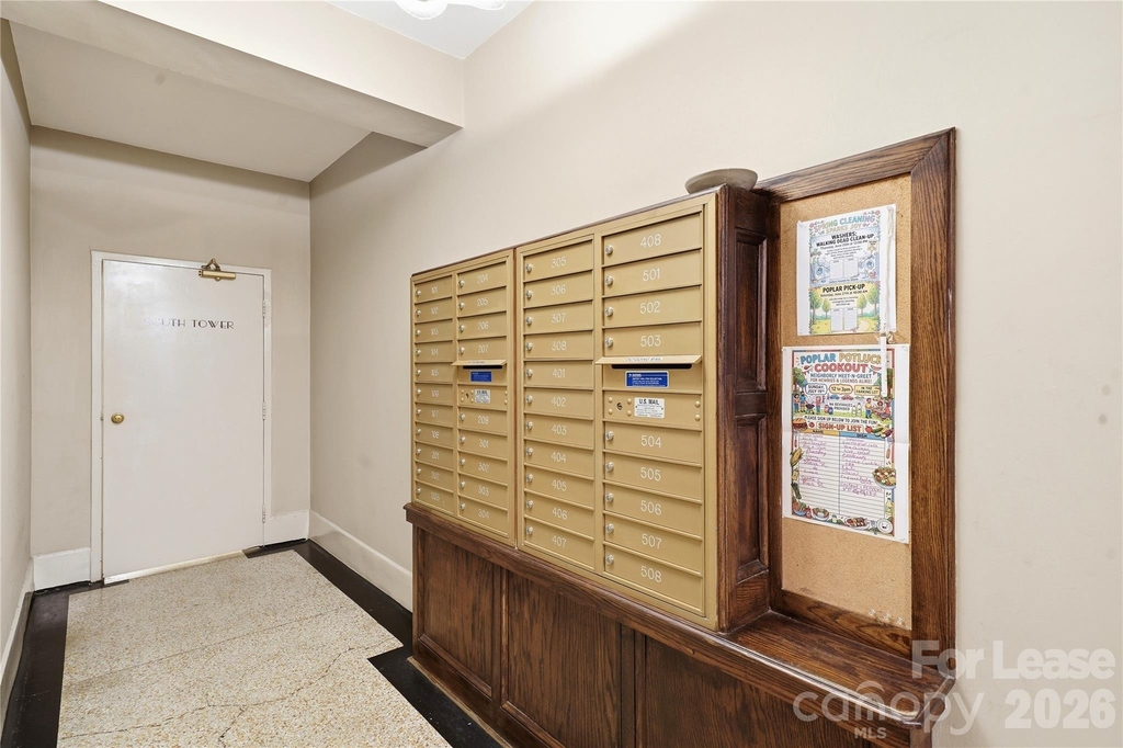 301 W 10th Street - Photo 27