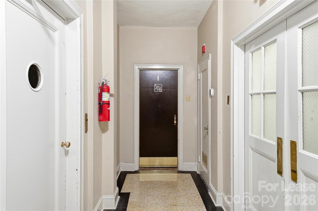 301 W 10th Street - Photo 22