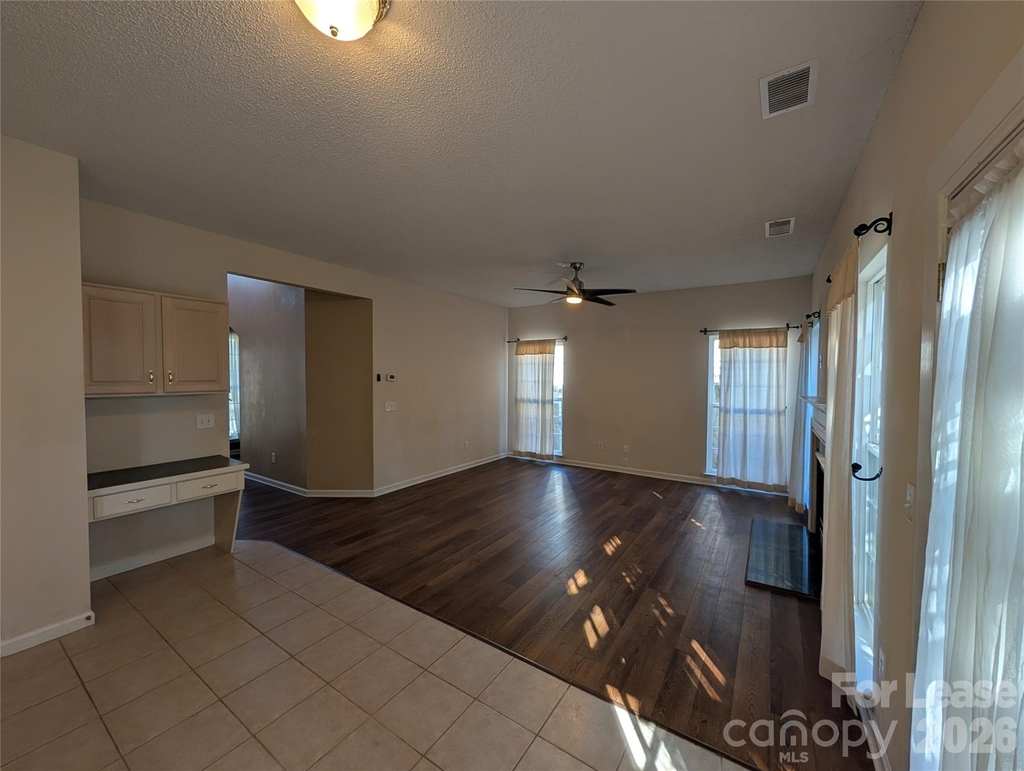 111 Foxtail Drive - Photo 7