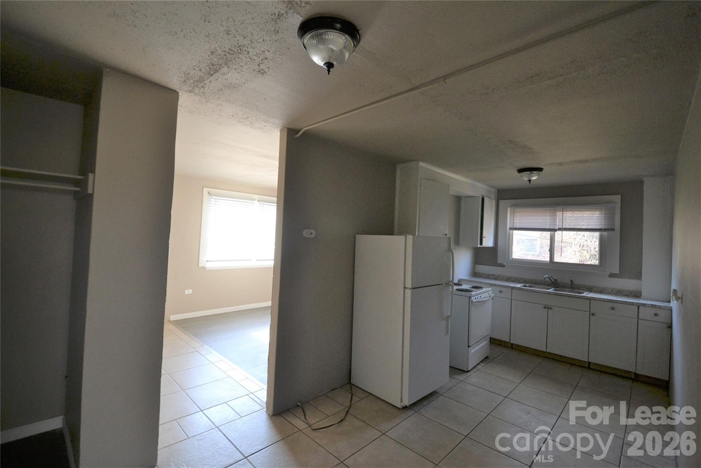 129 Brumley Avenue Ne - Photo 5