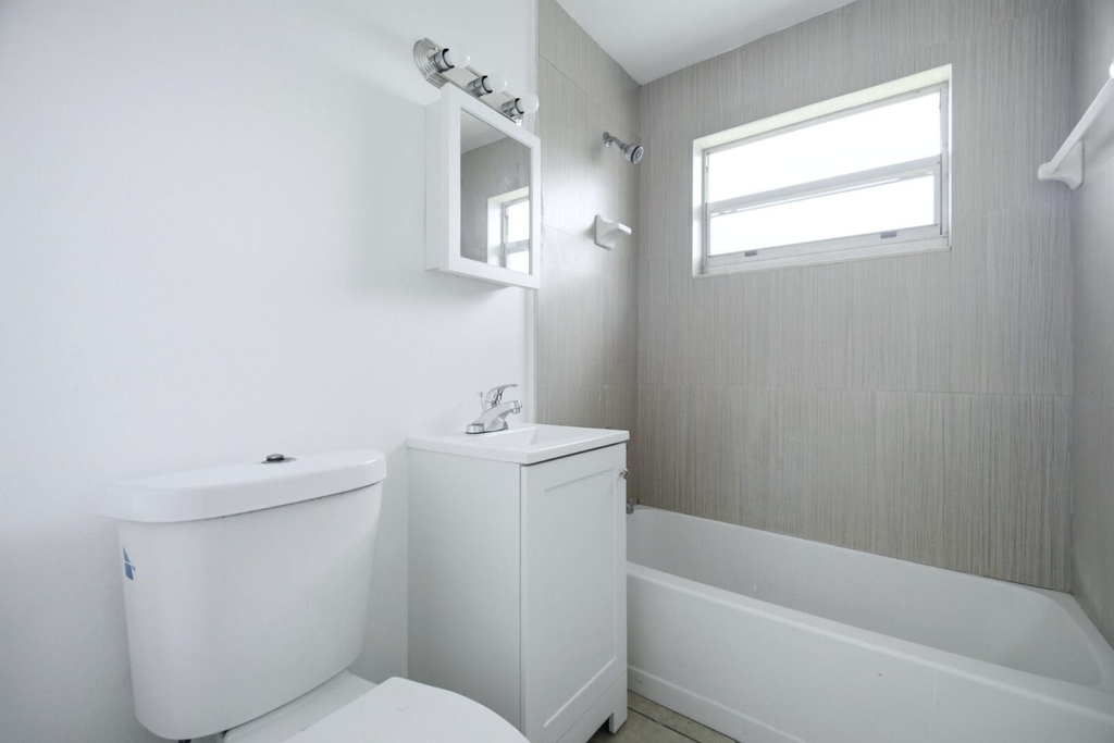 750 Nw 56th Street - Photo 11