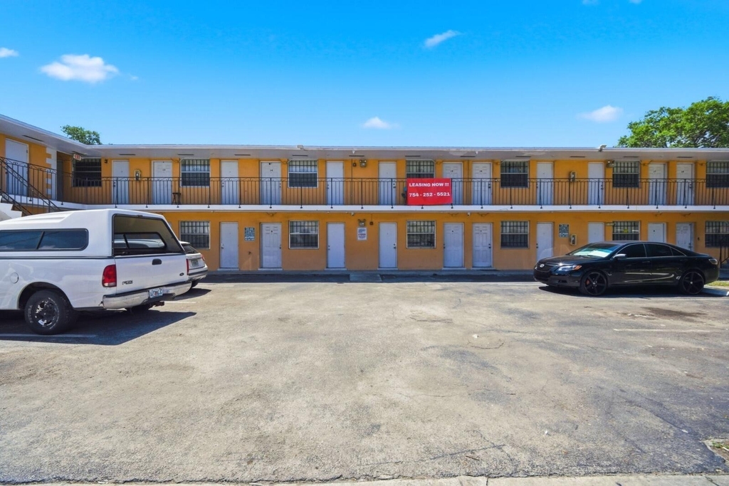 750 Nw 56th Street - Photo 0