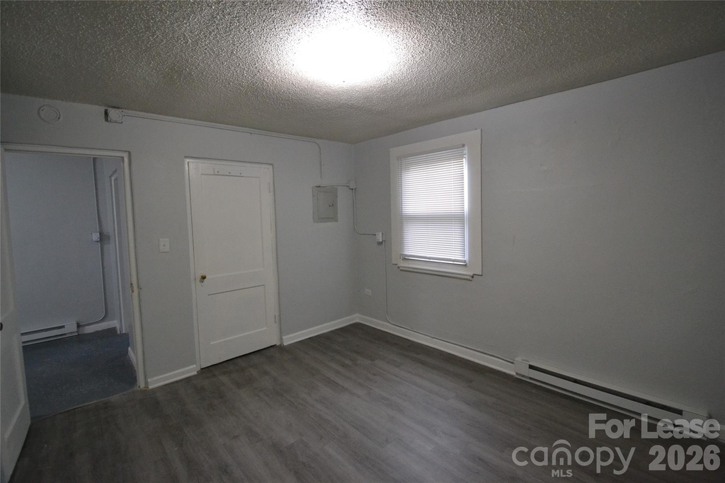 129 Brumley Avenue Ne - Photo 14