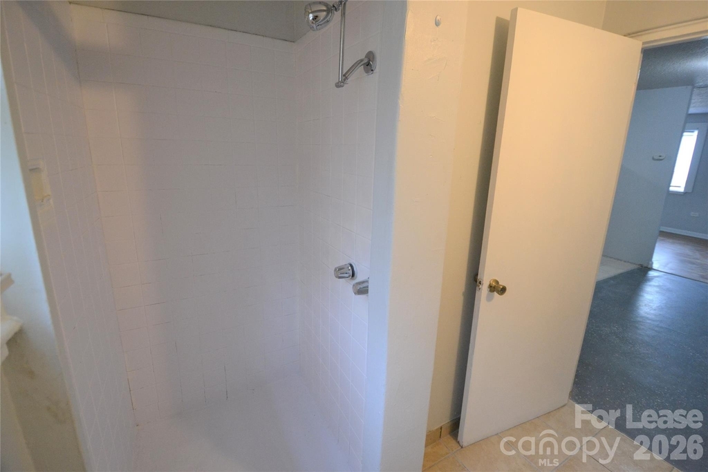 129 Brumley Avenue Ne - Photo 12