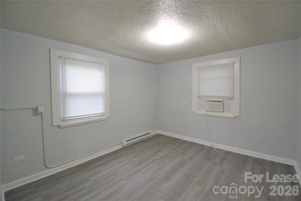 129 Brumley Avenue Ne - Photo 13