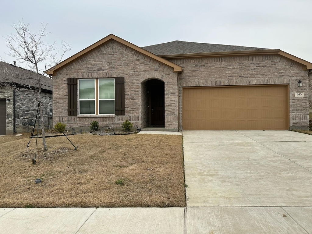 945 Brock Drive - Photo 0