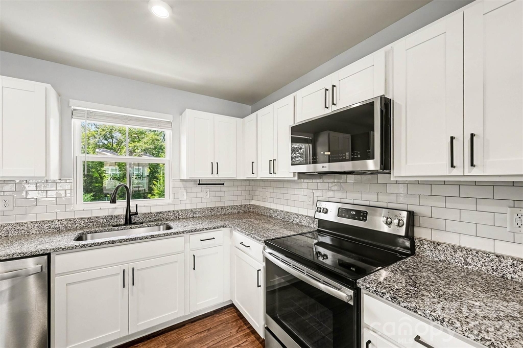 904 Taybyn Road - Photo 12