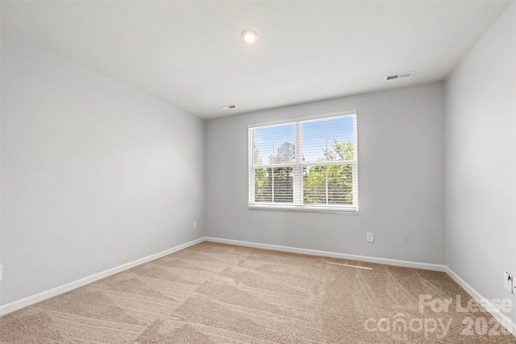 904 Taybyn Road - Photo 16