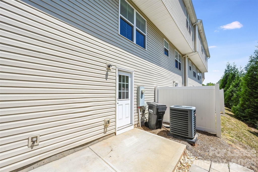 904 Taybyn Road - Photo 26