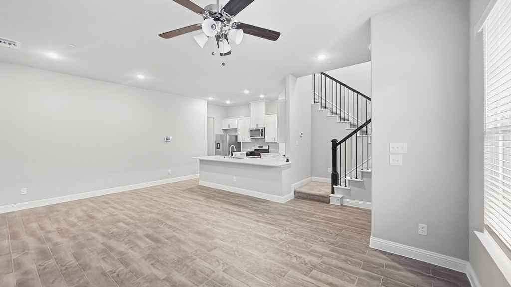 6247 Rilla Street - Photo 7
