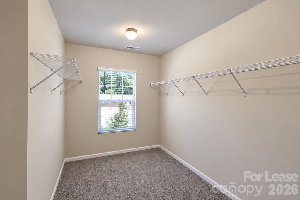 1010 Moorebrook Drive - Photo 32