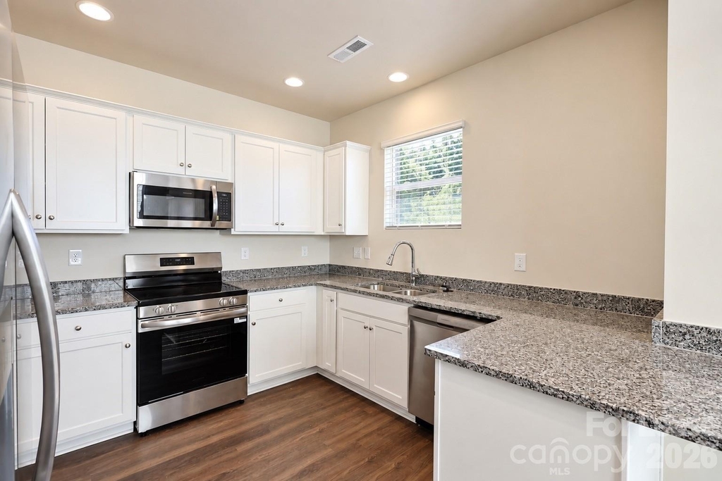 1010 Moorebrook Drive - Photo 12