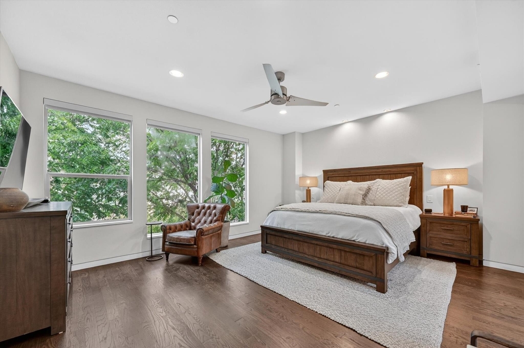 4230 Travis Street - Photo 15
