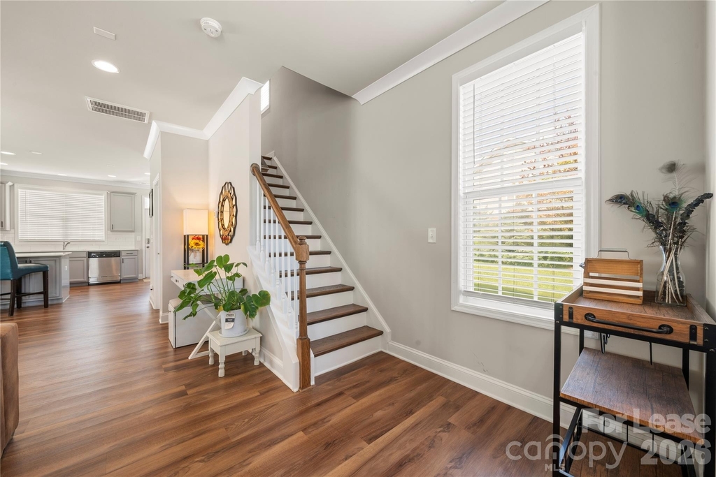 8309 Scotney Bluff Avenue - Photo 7