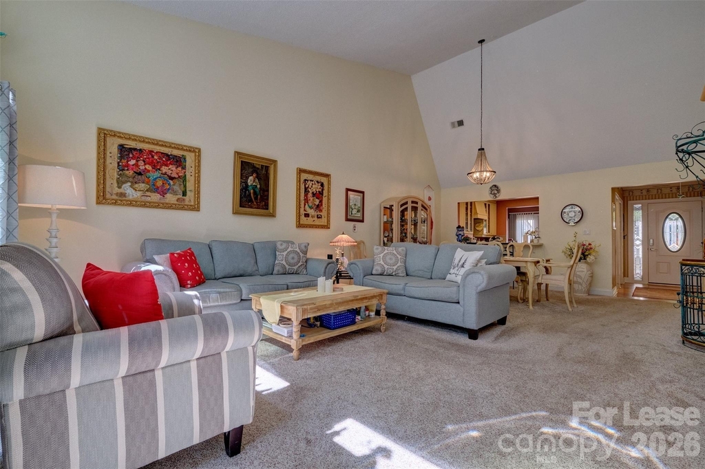 114 Pine Grove Circle - Photo 5