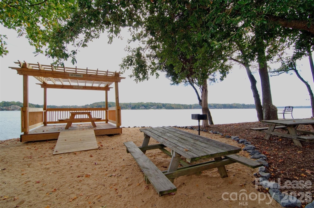 114 Pine Grove Circle - Photo 30