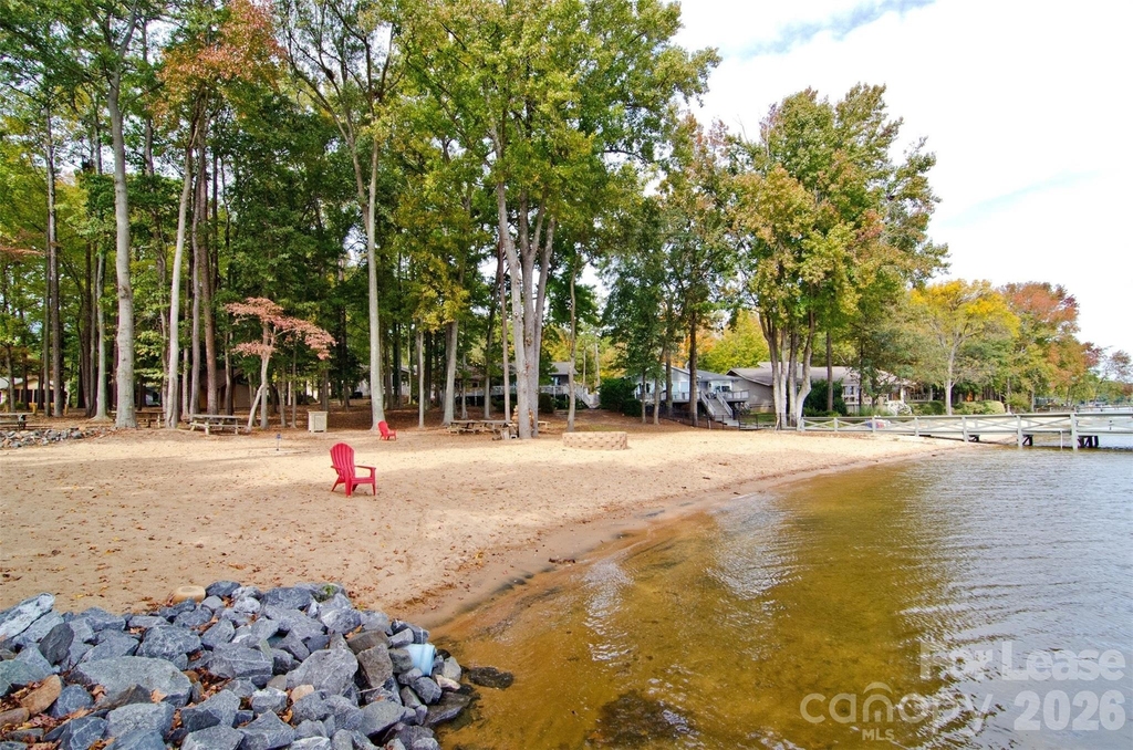 114 Pine Grove Circle - Photo 32