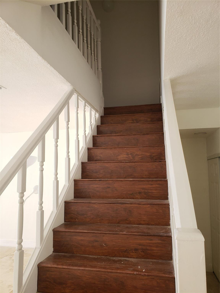 851 Nw 81st Terrace - Photo 8