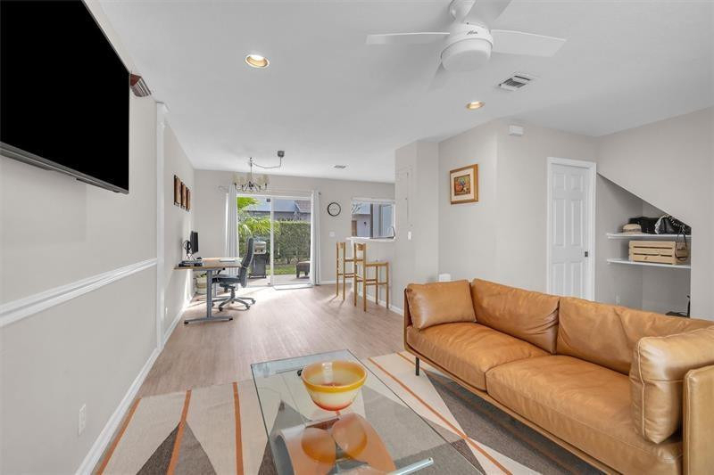 4734 Sw 13th Place - Photo 4