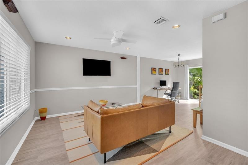 4734 Sw 13th Place - Photo 9