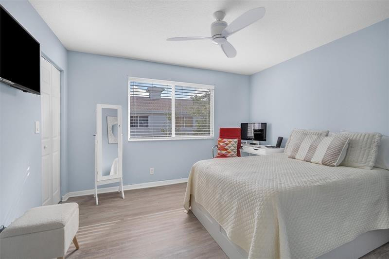 4734 Sw 13th Place - Photo 6